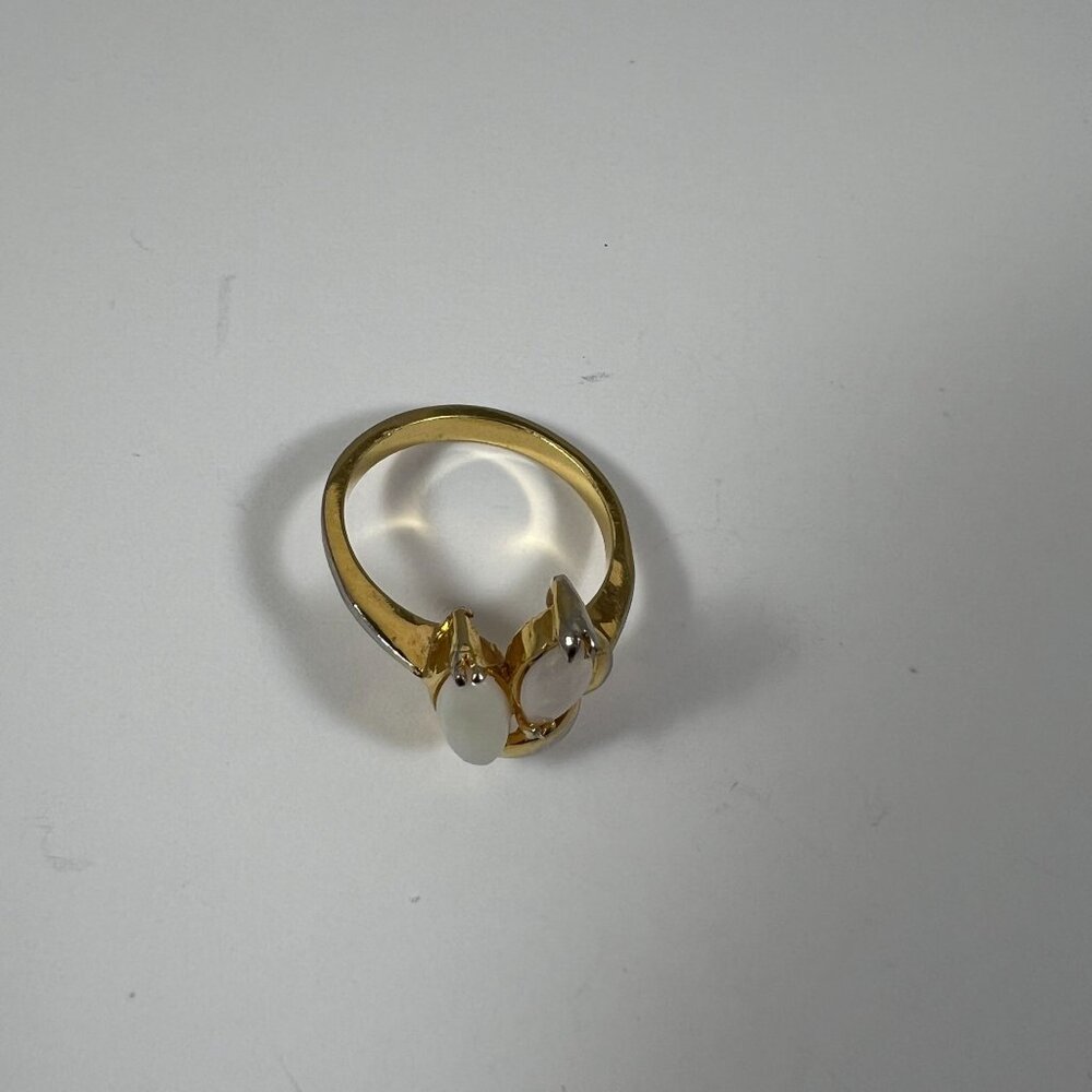 Gold Tone Ring With Oval Opal Stones Size 6.5 - Picture 2 of 3